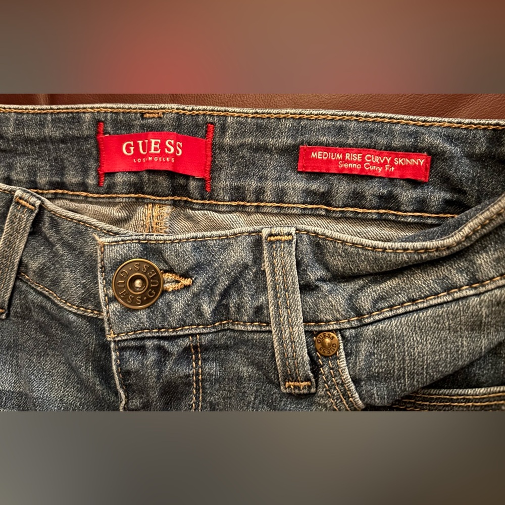 Guess Medium Rise Curvy Skinny-Sienna Curvy Fit-Blue Jeans-Size 27